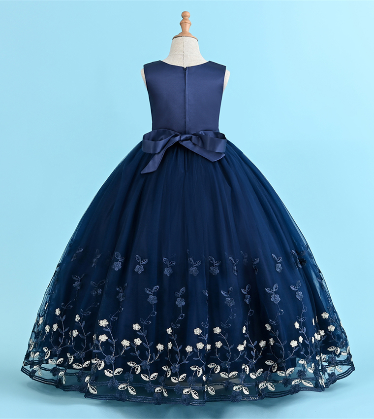 3D Flower Detailed Lace Applique Ball Gown
