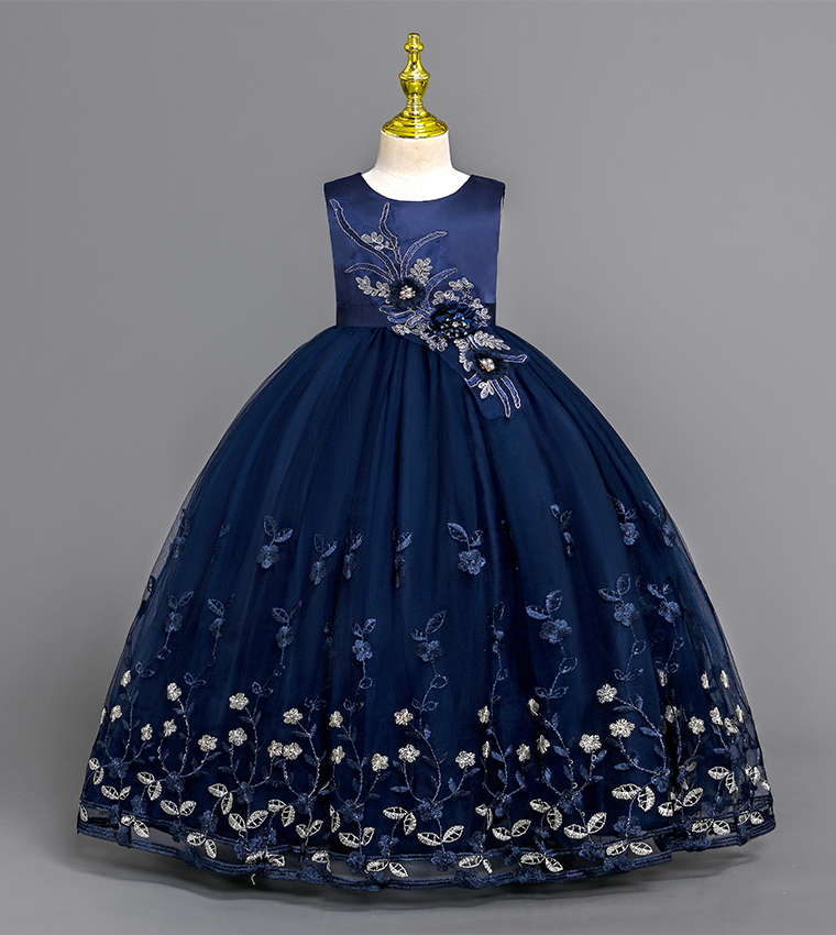 3D Flower Detailed Lace Applique Ball Gown