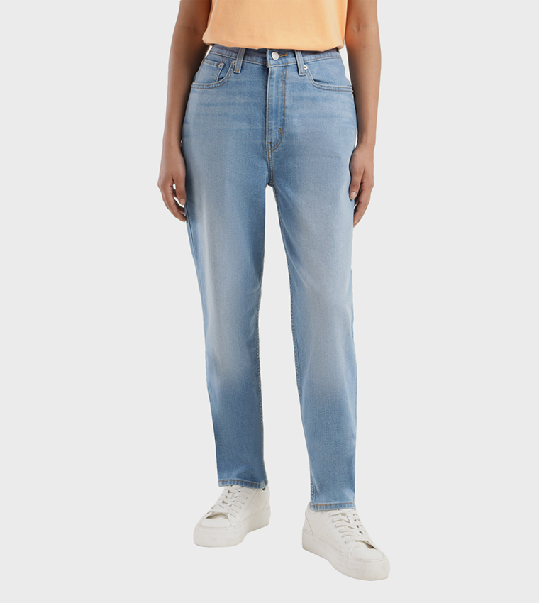 High Rise Mom Loose Tapered Fit Jeans