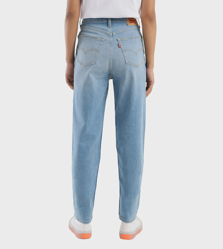 High Rise Mom Loose Tapered Fit Jeans