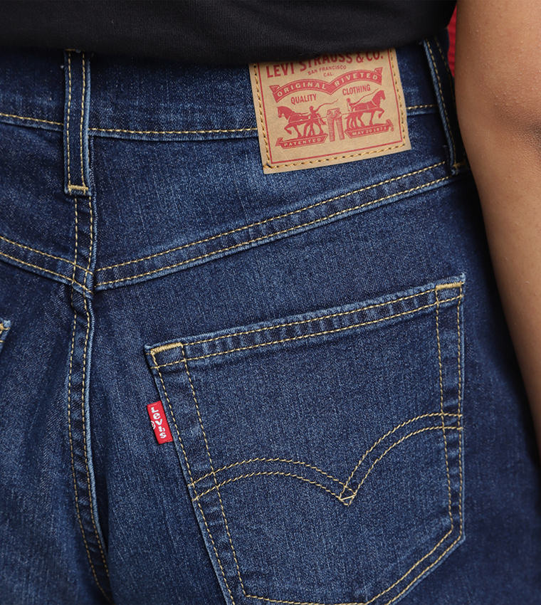 High Rise 80's New Mom Relaxed Tapered Fit Jeans
