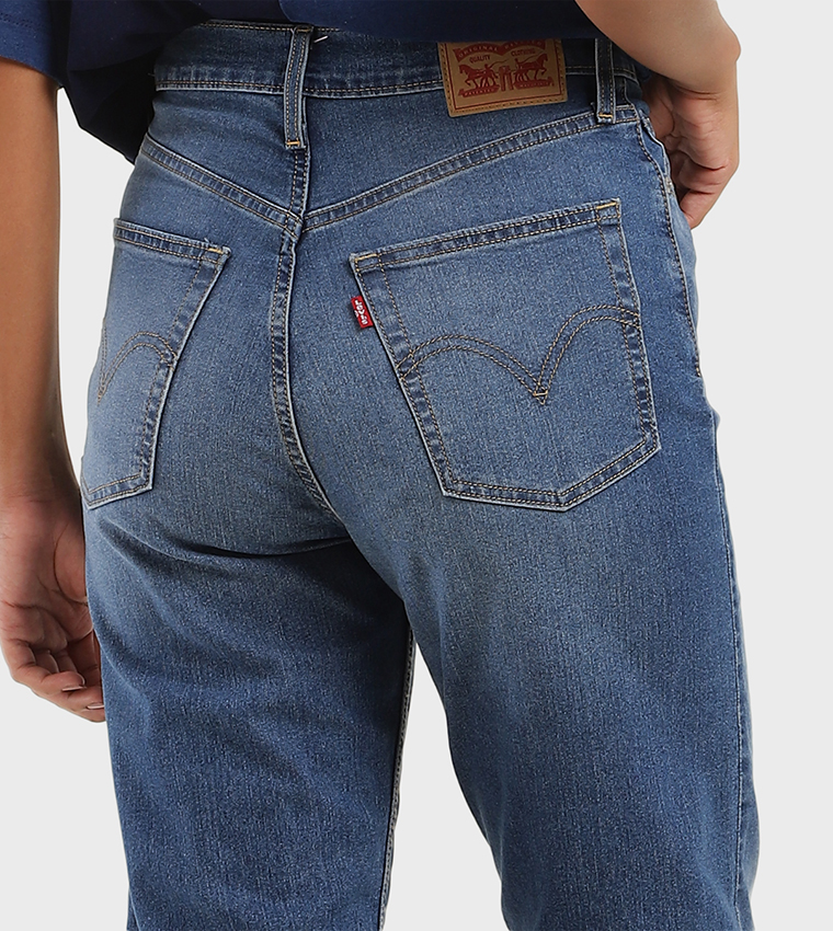 High Rise Ribcage Slim Straight Fit Jeans