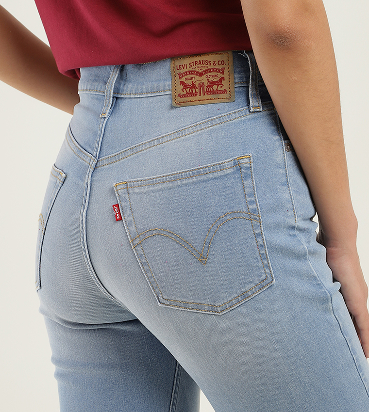 High Rise Ribcage Straight Fit Jeans