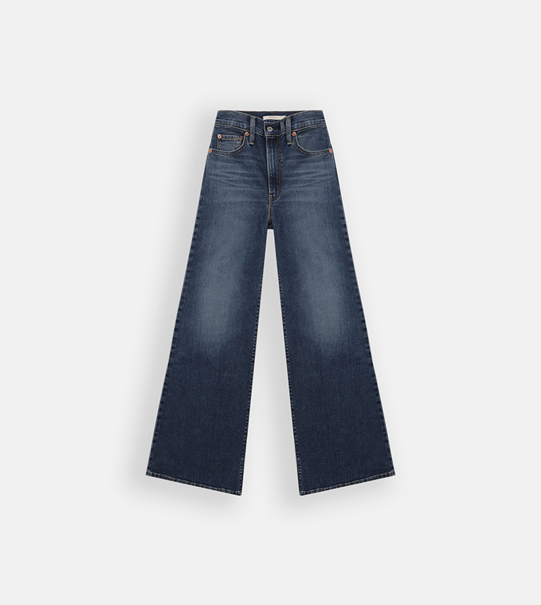 جينز بقصة بوت 