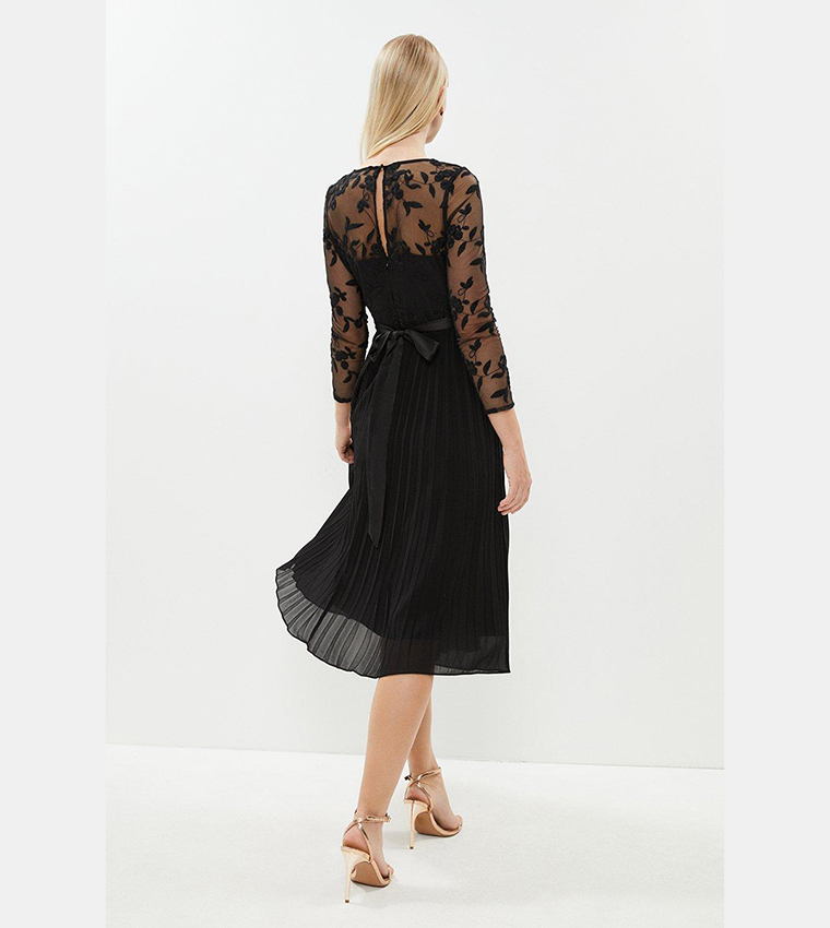 Embroidered Long Sleeves Midi Dress
