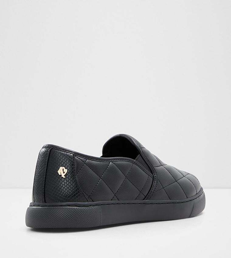 ACEEN Quilted Slip-Ons