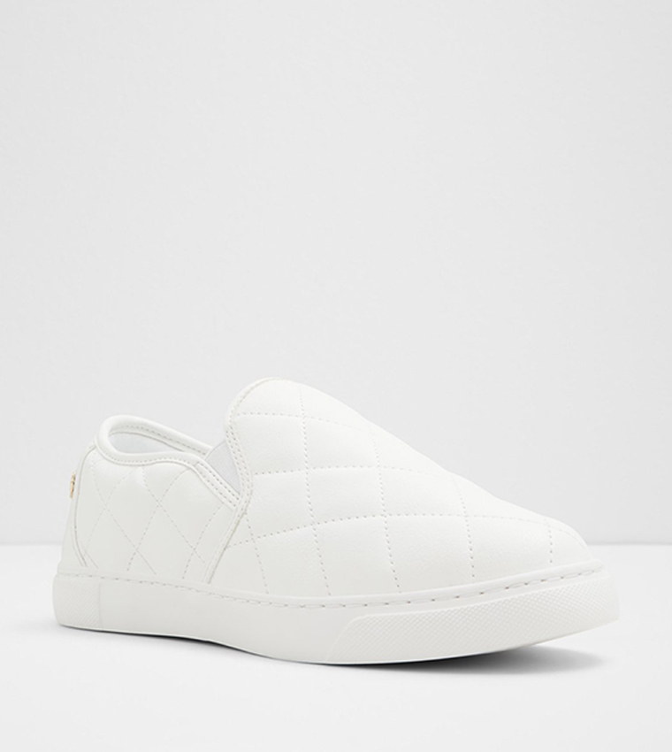 ACEEN Quilted Slip-Ons