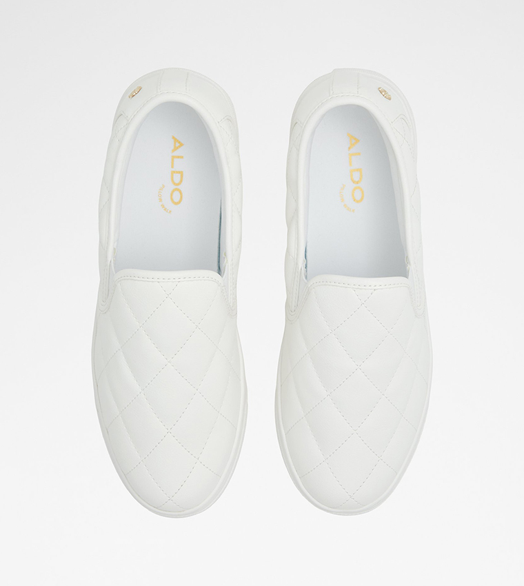 ACEEN Quilted Slip-Ons