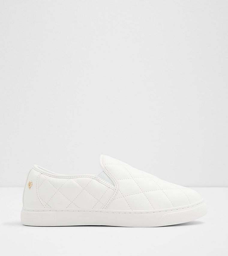 ACEEN Quilted Slip-Ons