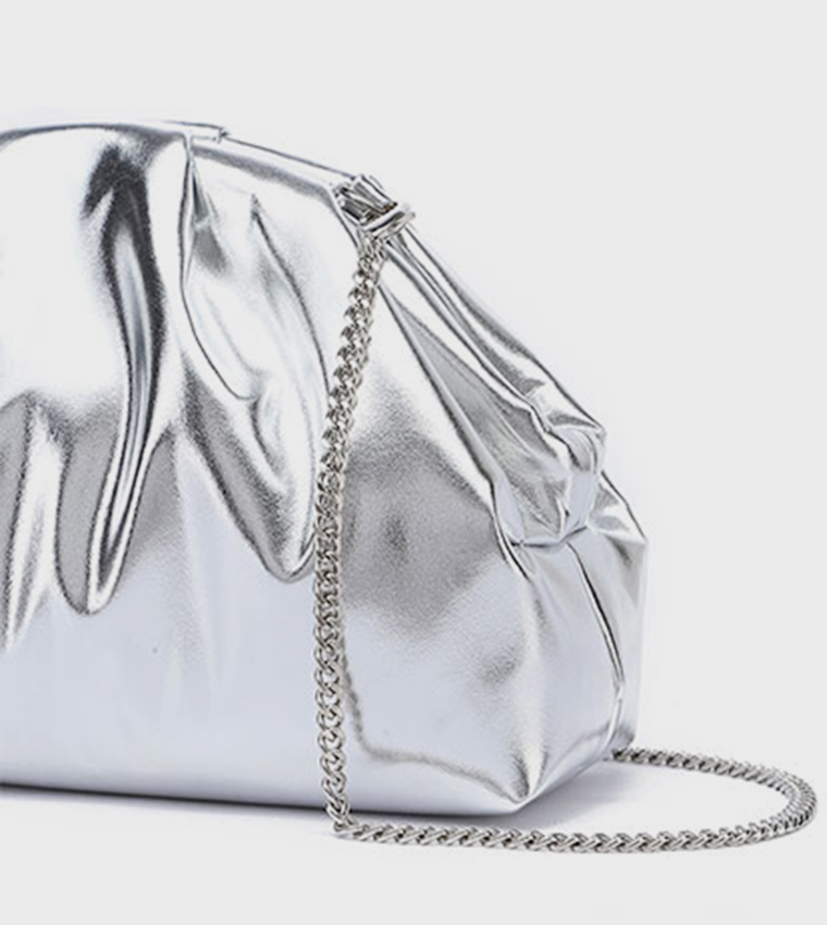 حقيبة كلاتش مزمومة 