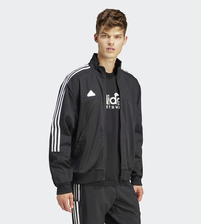 جاكيت رياضي بنصف سحاب وشعار 