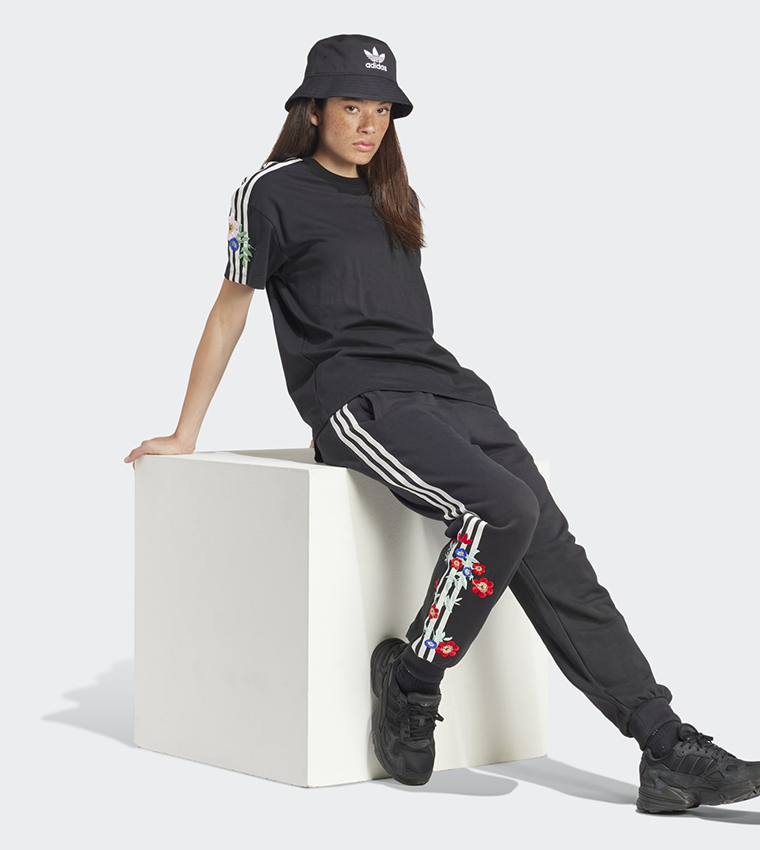 Floral Embroidered Oversized T-Shirt