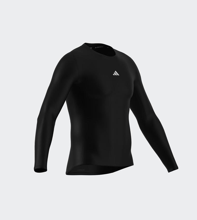 تيشيرت رياضي بأكمام طويلة 