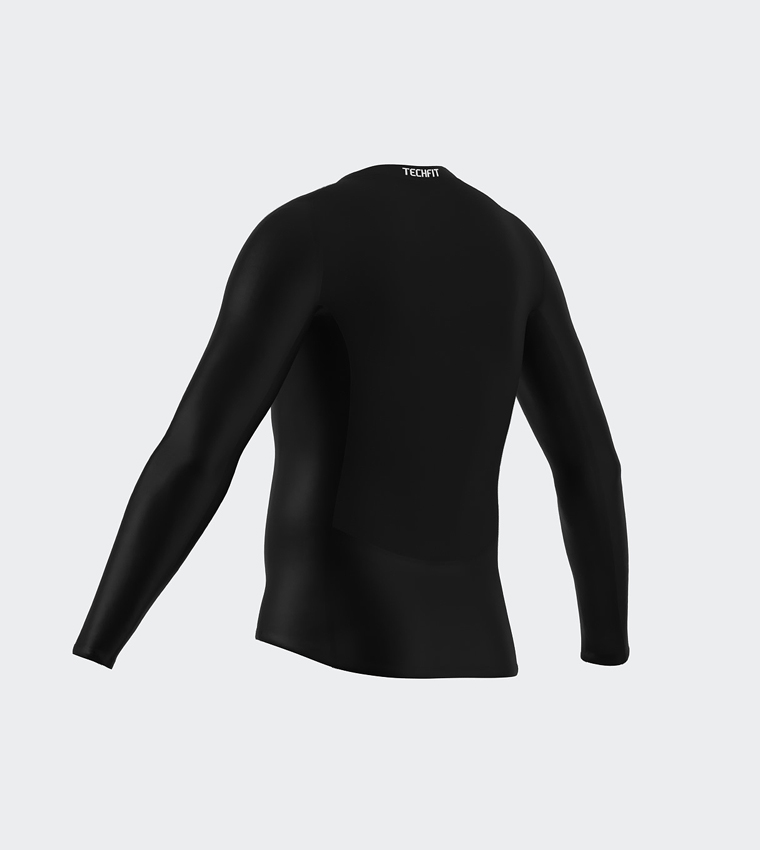 تيشيرت رياضي بأكمام طويلة 