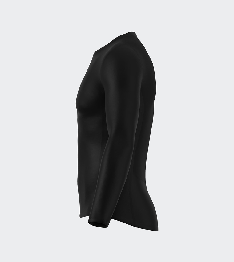 تيشيرت رياضي بأكمام طويلة 