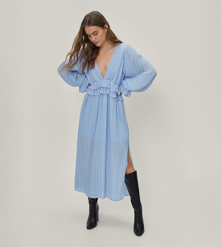 Buy Nasty Gal Ruffle Plunging Pleated Maxi Dress In Blue | 6thstreet Saudi  Arabia