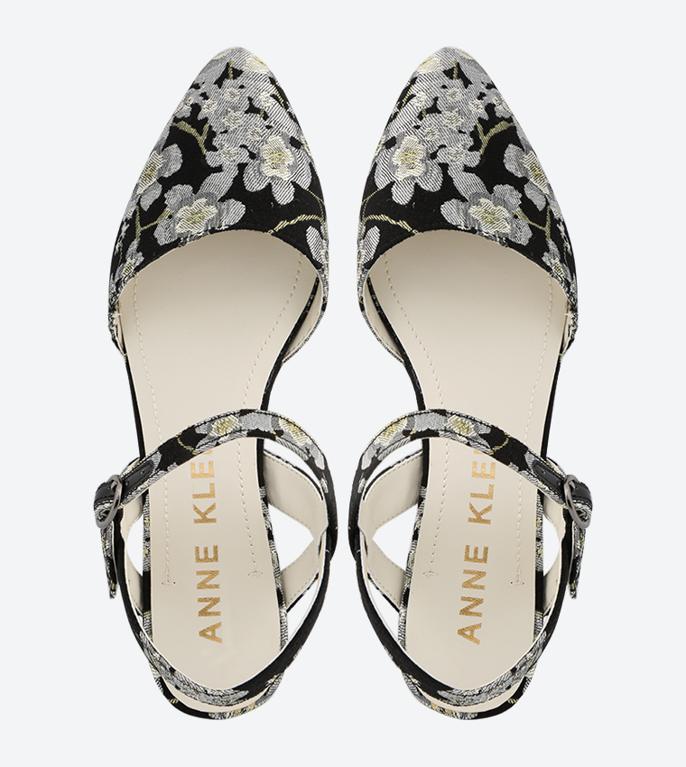 Anne klein odell on sale flat