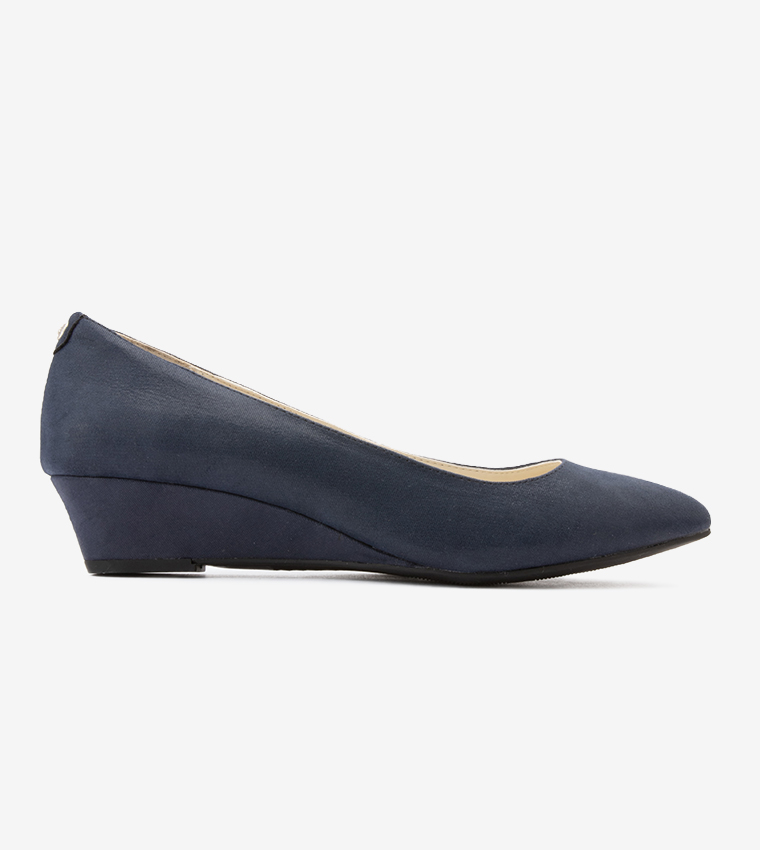 Anne klein clearance navy blue pumps