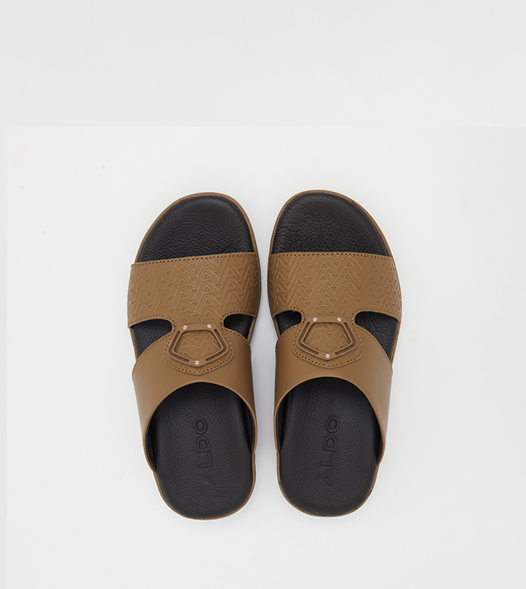 Textured Comfort Traditional Sandals