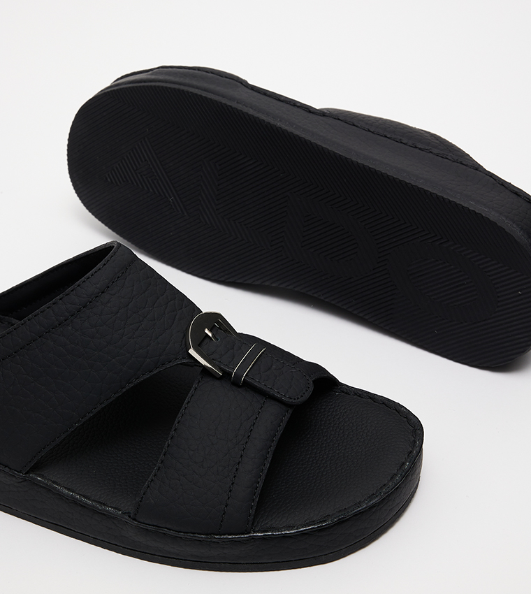 Textured Open Toe Arabic Sandals