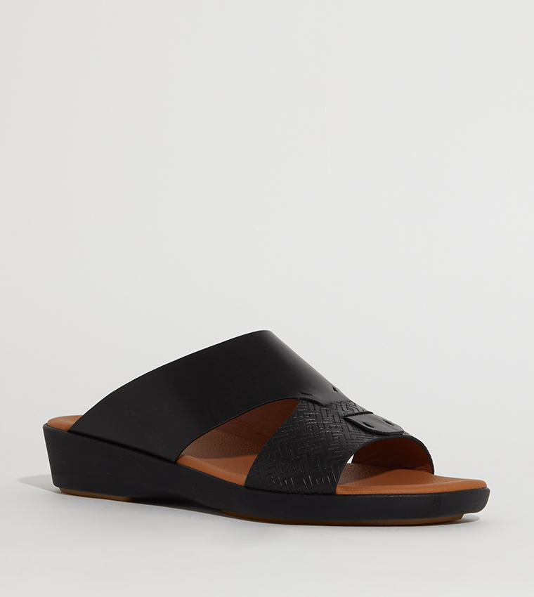 Textured Open Toe Arabic Sandals