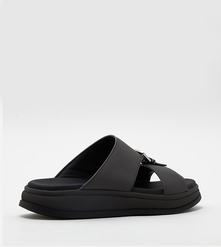 Textured Open-Toe Arabic Sandals