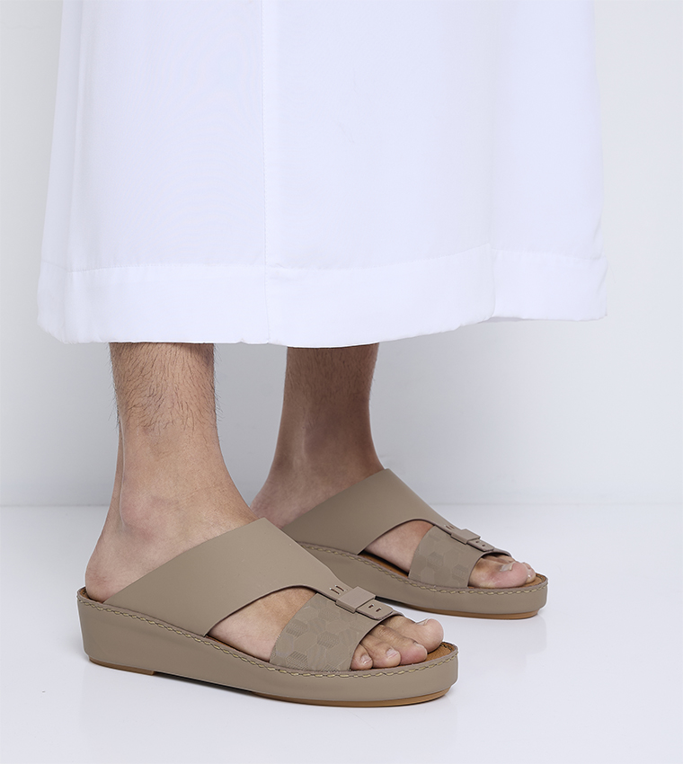 Textured Arabic Sandals