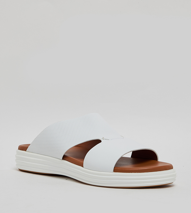 Textured Open-Toe Arabic Sandals
