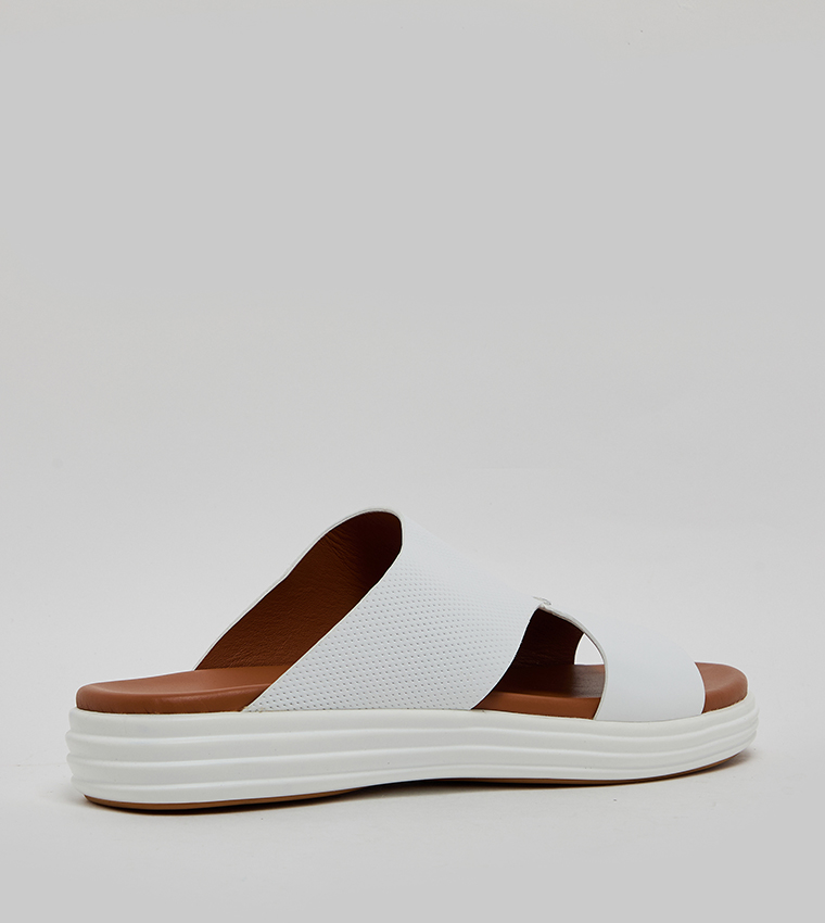 Textured Open-Toe Arabic Sandals