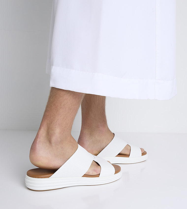 Textured Open-Toe Arabic Sandals