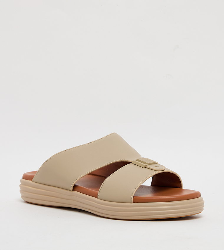 Textured Open-Toe Arabic Sandals