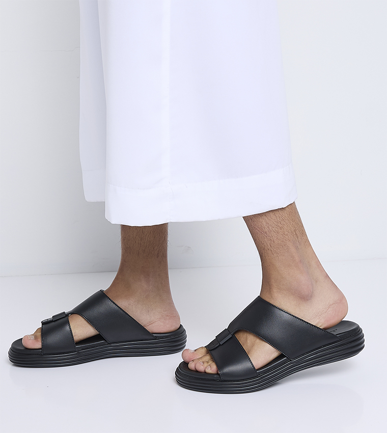 Textured Arabic Sandals