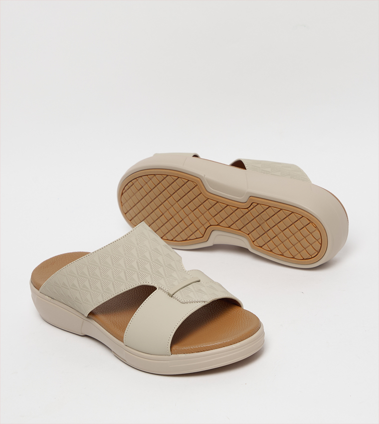 Textured Arabic Sandals