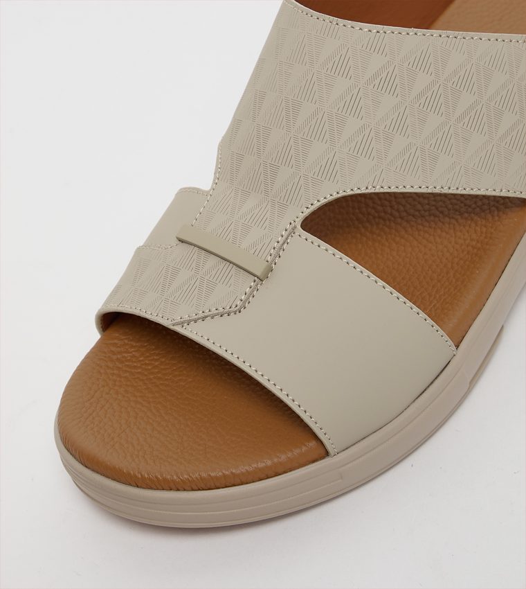 Textured Arabic Sandals