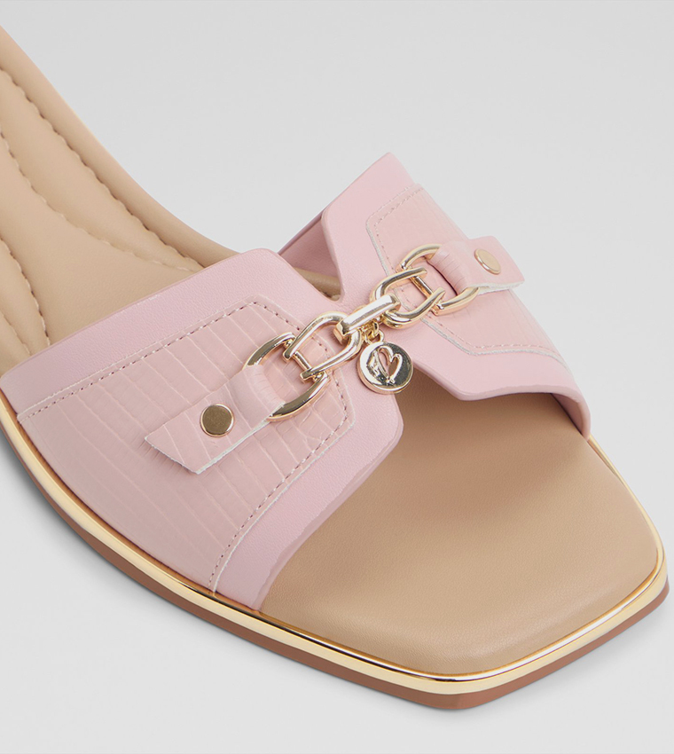 ALAMASSI Accessory Detail Flat Sandals