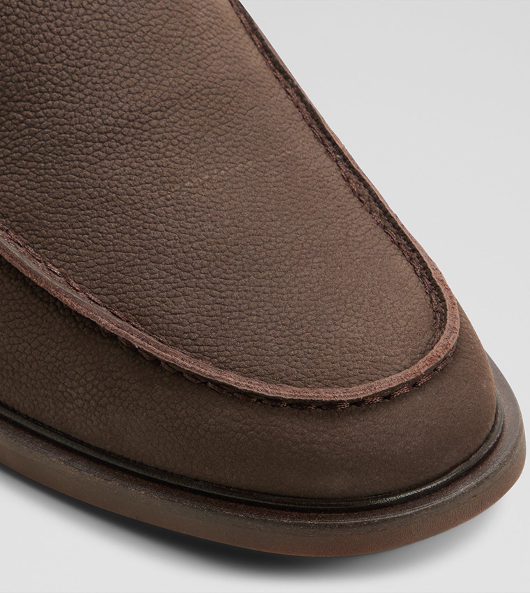 ALFONSO Solid Almond Toe Loafers