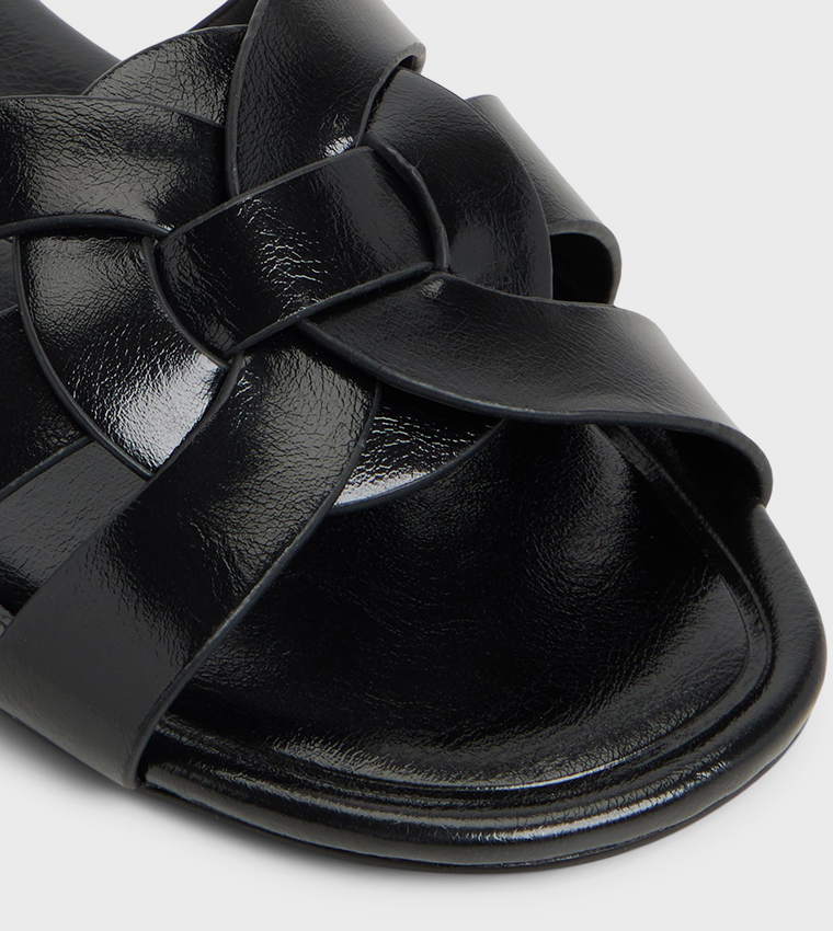 ALLEE Strappy Flat Sandals