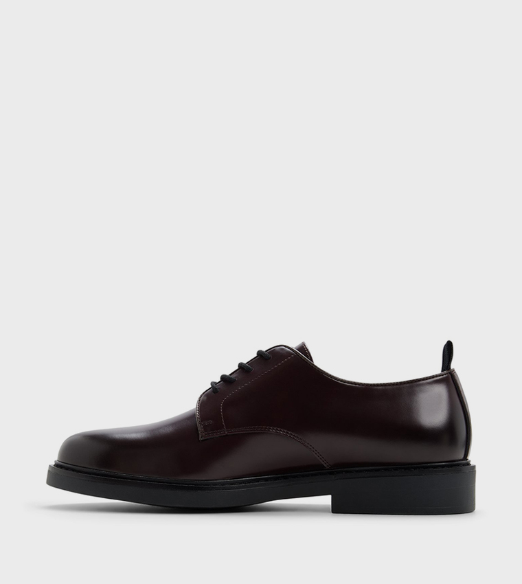 ALVARADO Almond Toe Lace-Up Shoes