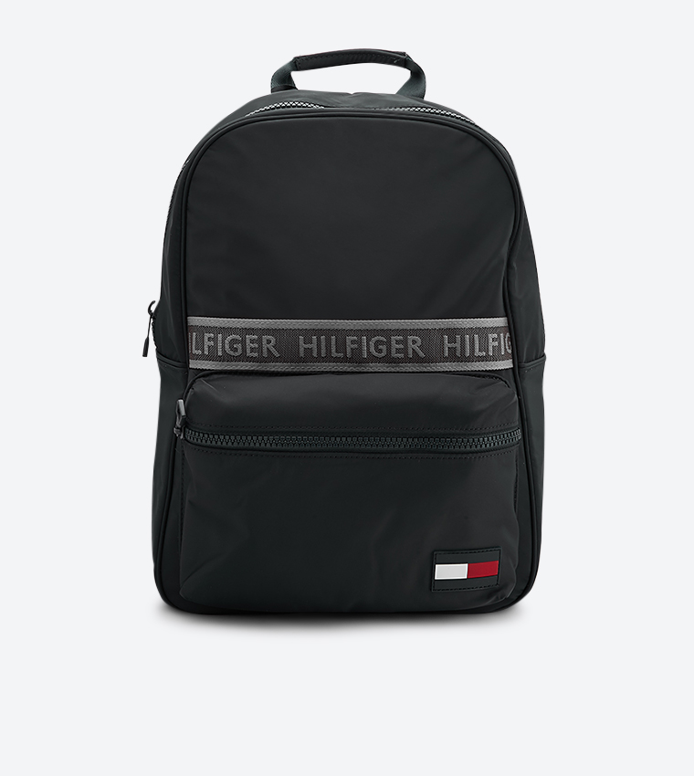 حقيبة ظهر رياضية صغيرة لون أسود