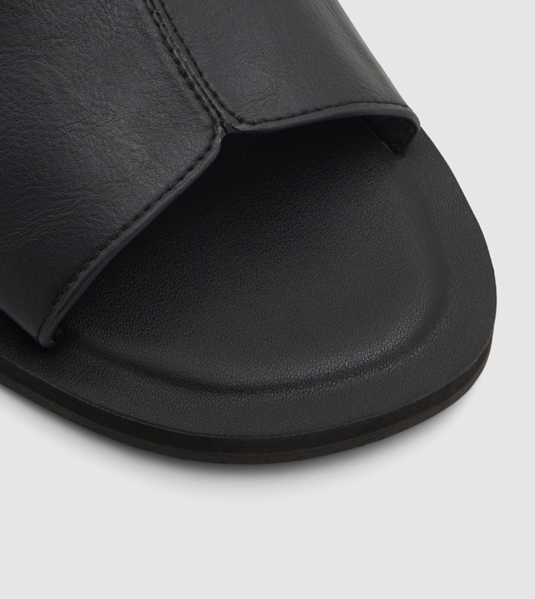 Amil Cutouts Casual Slip On