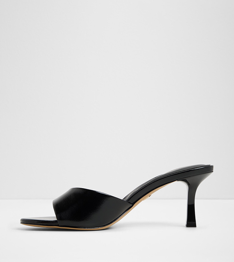 ANNABERAEN Textured Heeled Sandals