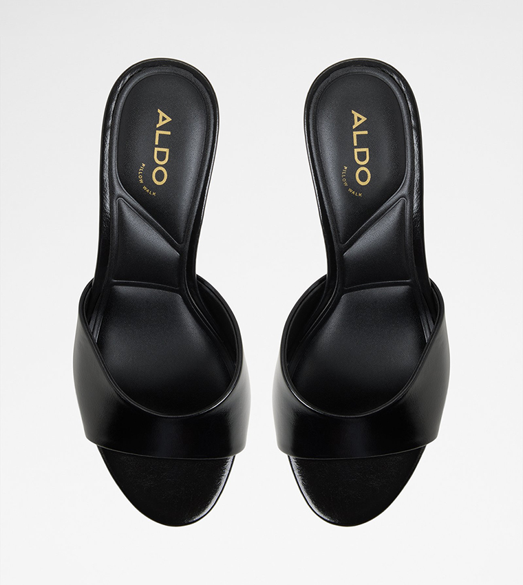 ANNABERAEN Textured Heeled Sandals