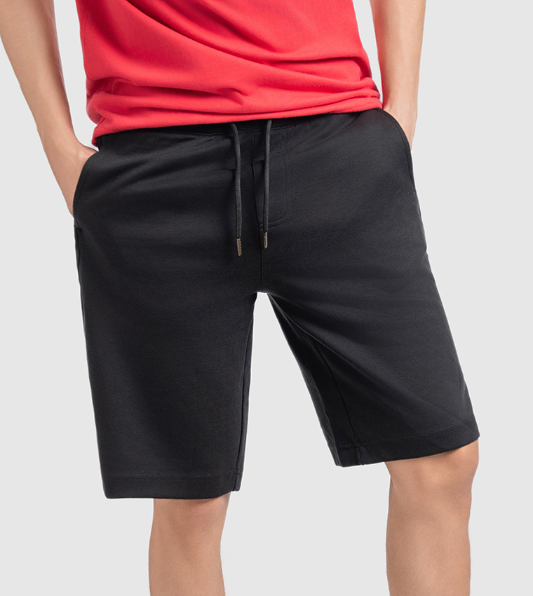 شورت بخصر مزود برباط ايرو للشباب