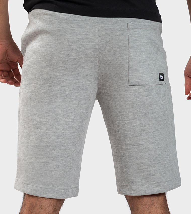 شورت بخصر مزود برباط ايرو للشباب