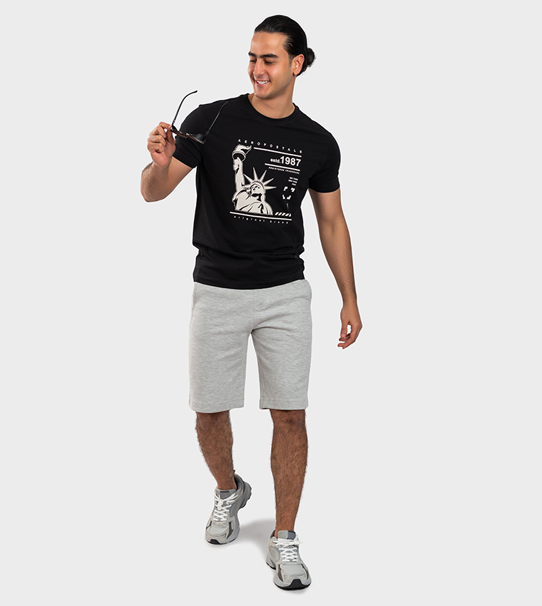 شورت بخصر مزود برباط ايرو للشباب