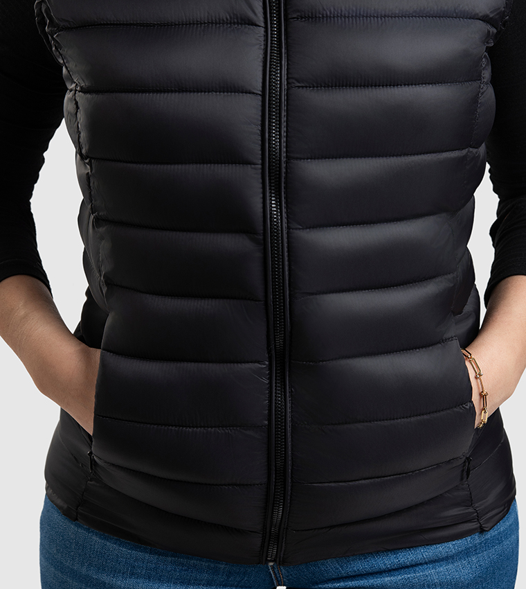 Aero Women's Zippered High Neck Gilet