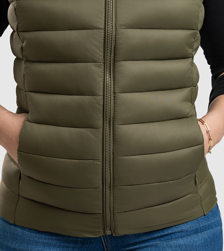Aero Women's Zippered High Neck Gilet
