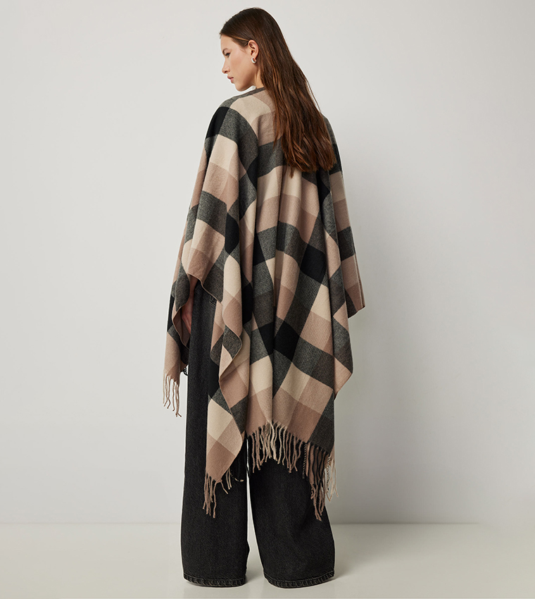 Checkered Fringe Trim Poncho