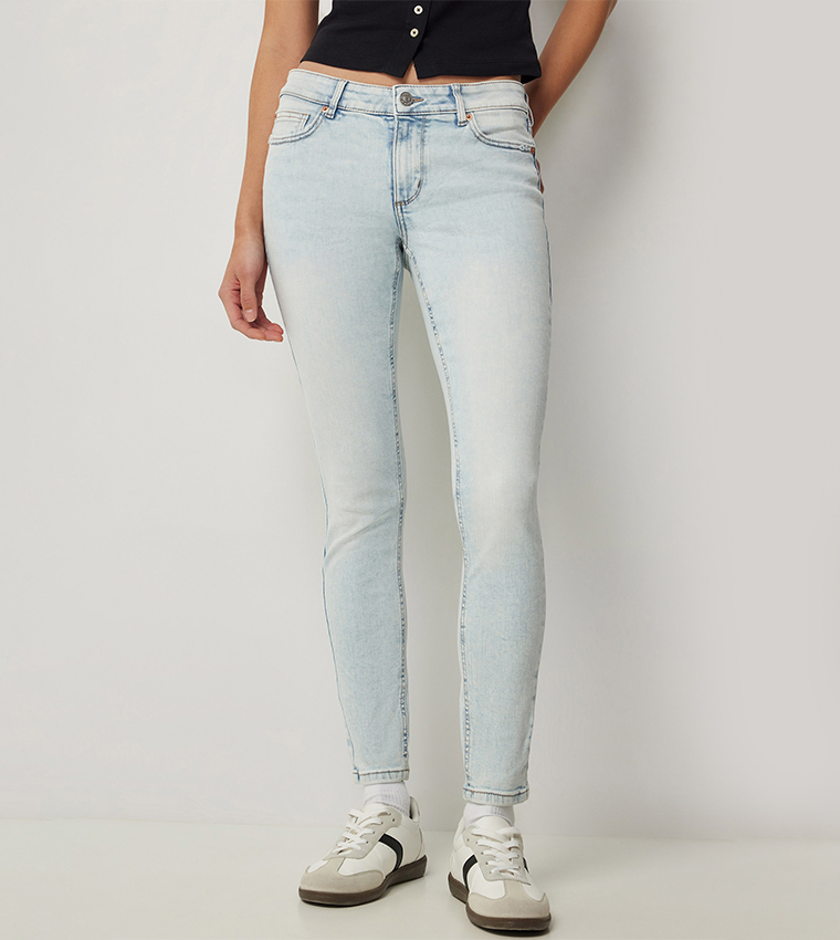Faded Mid Rise Jeggings