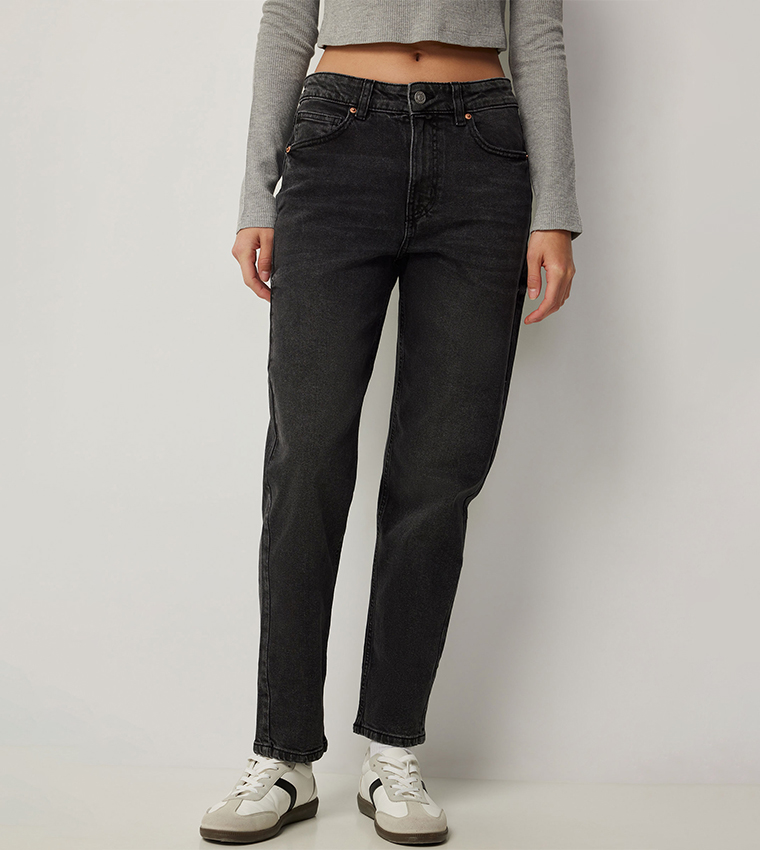 Washed High Rise Mom Fit Jeans